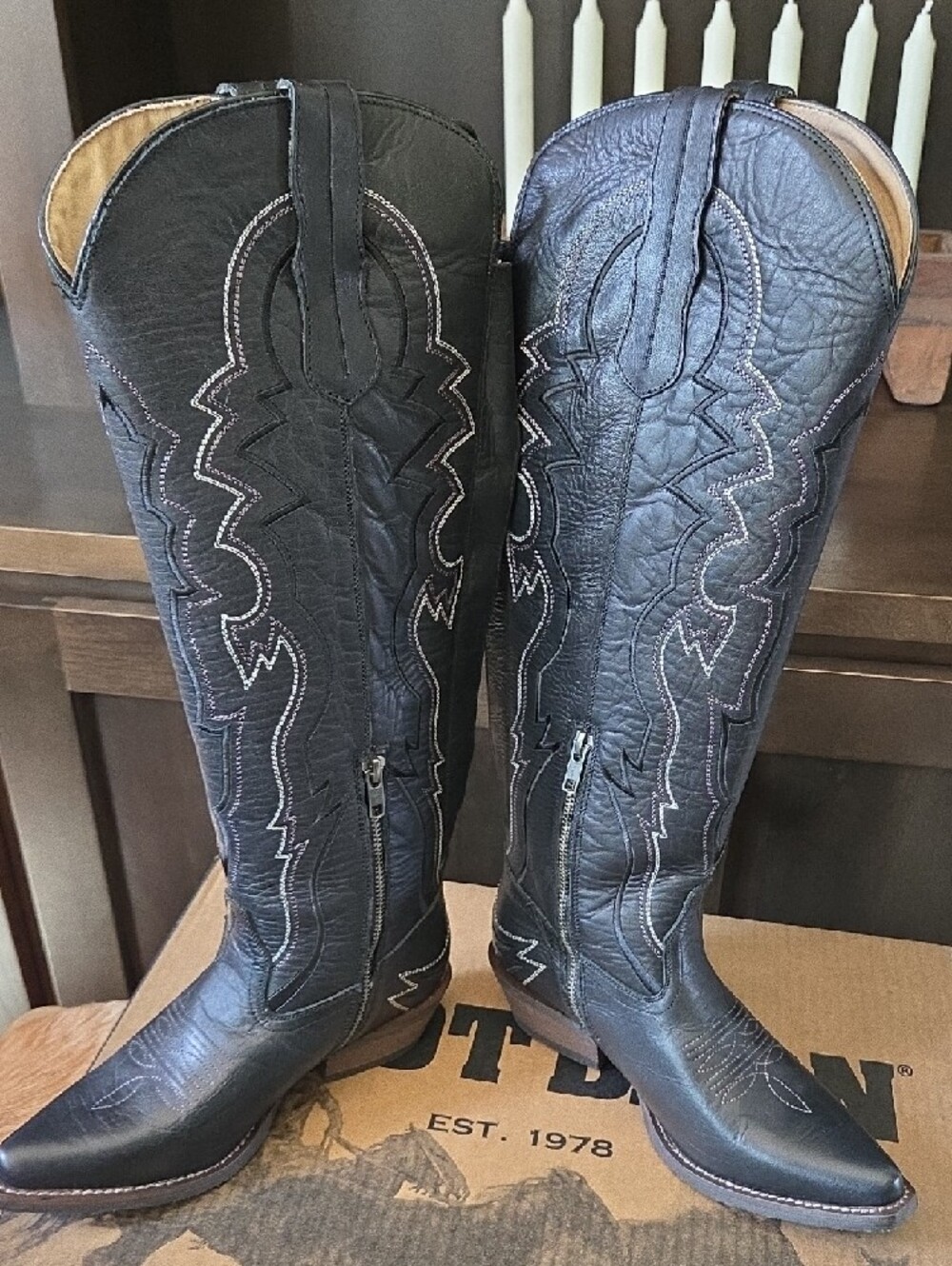Black Western Cowboy Boots - Tall Stitch Detail - Picture 3 of 9